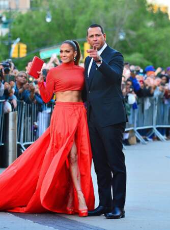 Jennifer Lopez et Alex Rodriguez se sont prêtés au jeu des photographes avec le sourire