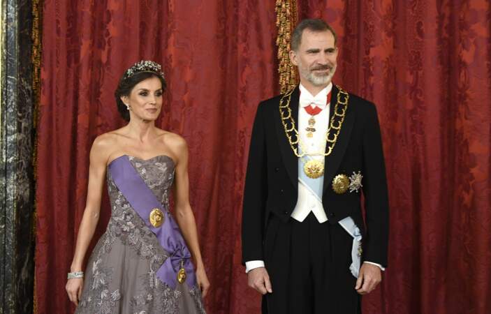 La reine Letizia et le roi Felipe accueillent le président du Pérou et sa femme au Palais Royal à Madrid 