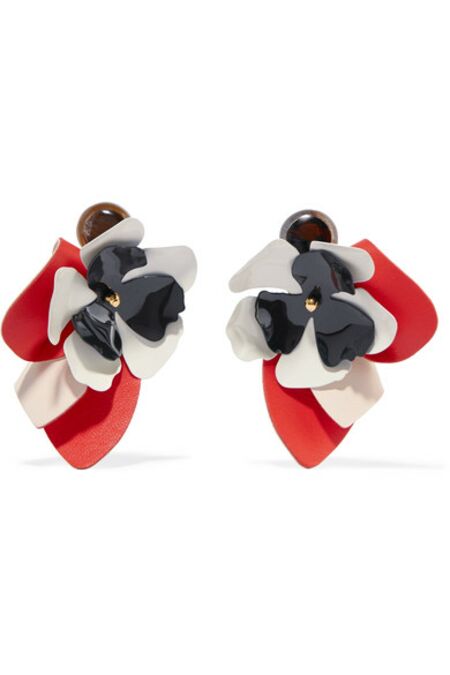 Boucles d'oreilles clip en cuir, acier et corne, Marni, 310€