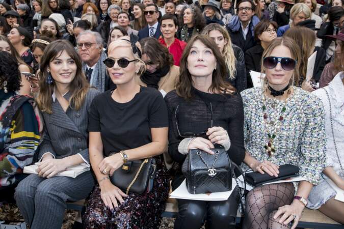 Alma Jodorowsky, Lily Allen, Carla Bruni Sarkozy, Yasmin Le Bon au défilé Chanel
