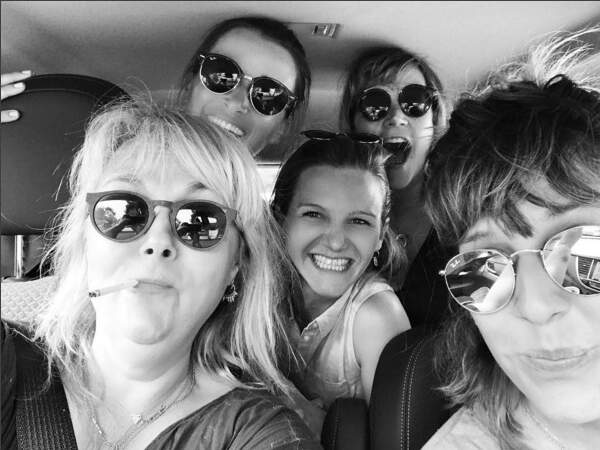 Valérie Damidot et sa bande de filles en voiture