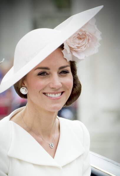 Kate Middleton, sublime, en total look blanc, pour le Trooping the Colour en 2016