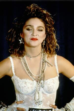 Madonna et son carré ondulé signature, période "Like a Virgin" en 1984