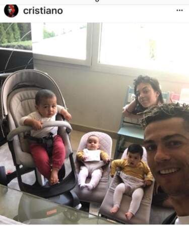 Cristiano Ronaldo et sa petite famille