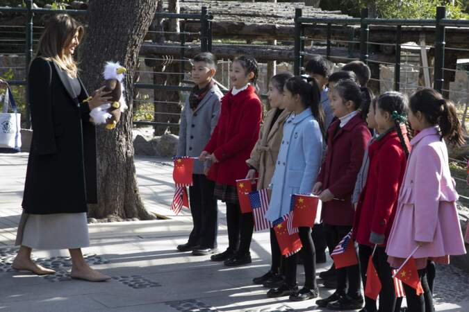 Melania Trump amuse les enfants en Chine le 10 novembre