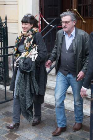 Daniel Auteuil et sa femme Aude Ambroggi à la sortie de l'hommage à Jacques Higelin