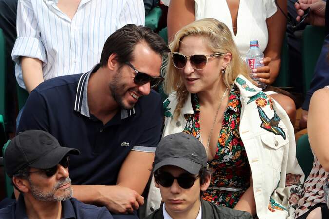 Marilou Berry et son compagnon Alexis dit Le Diamantaire à Roland Garros le 4 juin 2017