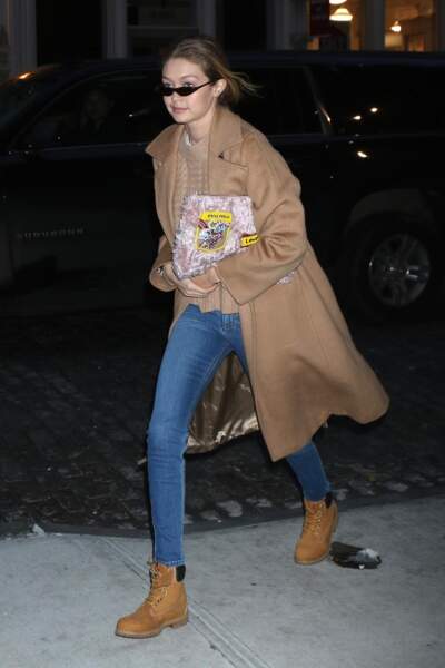 Gigi Hadid dans les rues de New York le 13 janvier 2018