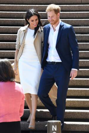 Le prince Harry et Meghan Markle, enceinte, de sortie devant l'Opéra de Sydney, le 16 octobre 2018