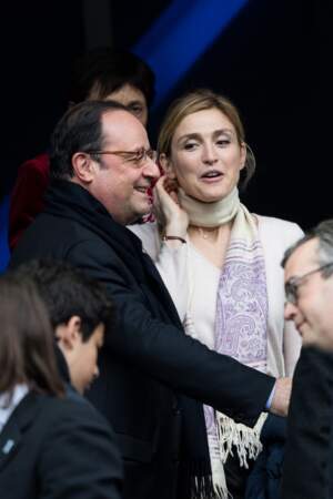 François Hollande et sa compagne Julie Gayet devant France-Angleterre