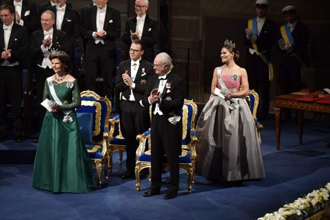 Le roi Carl XVI Gustaf avait pour mission de remettre les prestigieux prix Nobel à leurs lauréats
