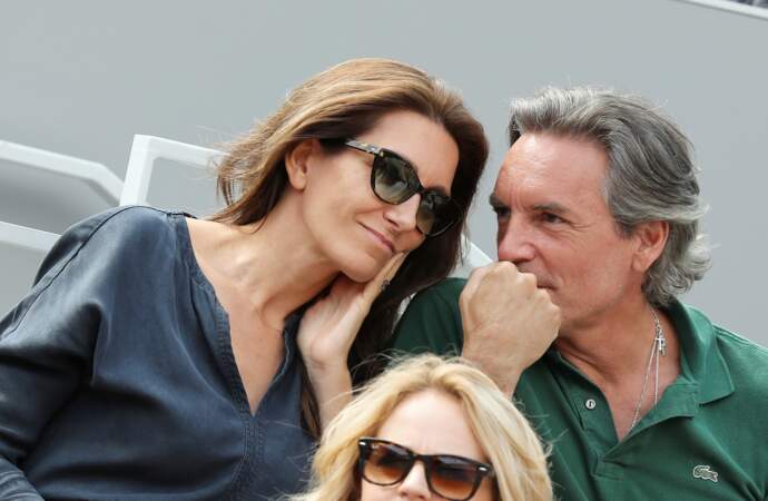 Anne-Claire Coudray et son mari Nicolas Vix complices à Roland Garros, le 3 juin 2019.