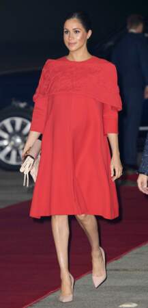 A l'occasion de ce voyage au Maroc, Meghan Markle a choisi de porter une robe rouge signée Valentino