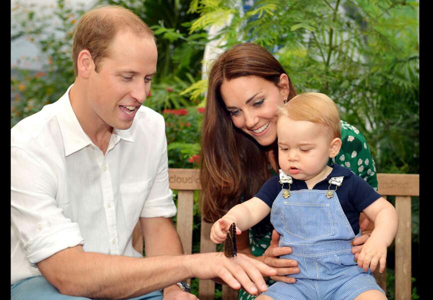 Un adorable cliché officiel pour le couple royal et leur enfant