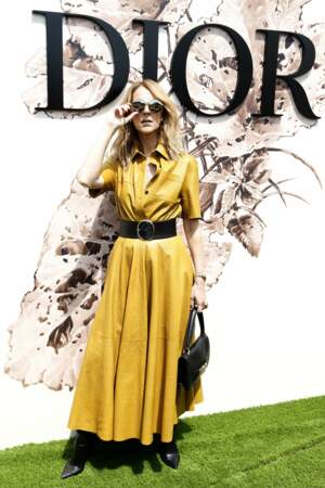 Pour rendre hommage à la maison parisienne, la chanteuse avait opté pour un total-look Dior