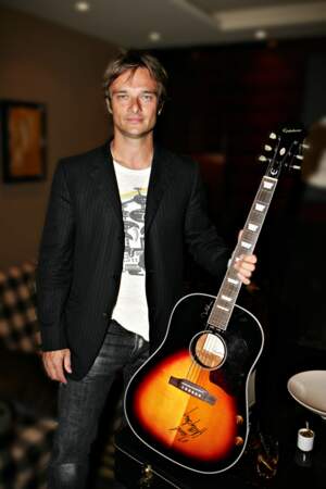 David, en pleine promotion de son album pop-rock "Satellite", en 2005.