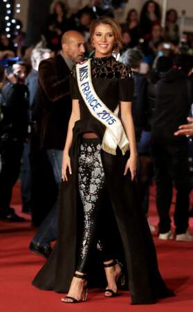 Camille Cerf, le 13 décembre 2014 sur le tapis rouge des NRJ Music Awards à Cannes