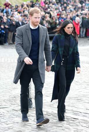 Le prince Harry et sa fiancée Meghan Markle visitent la ville de Edimbourg en Ecosse le 13 février 2018