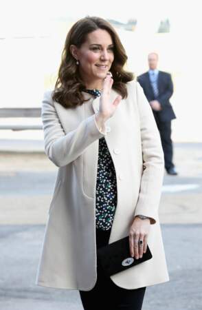 Kate Middleton, en manteau crème de la marque Goat, à Londres, le 22 mars 2018