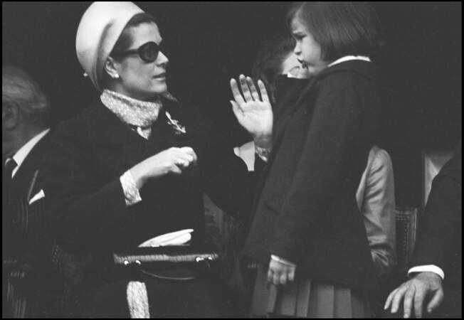 Stéphanie avec sa mère la princesse Grace de Monaco au Grand Prix de Formule 1 en 1973