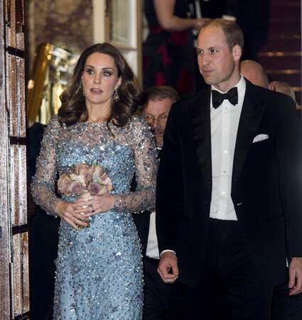 Rayonnante, Kate Middleton fait son entrée au côté du prince William
