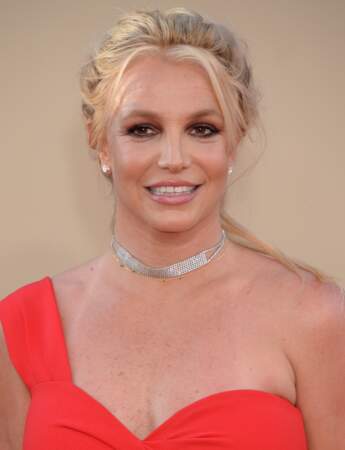 Britney Spears très souriante avant de découvrir le nouveau film de Quentin Tarantino