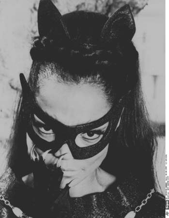 De 1967 à 1968, Eartha Kitt reprend le rôle de Catwoman dans la série Batman