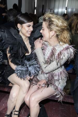 Amber Heard et Sofia Carson semblaient très complices à la Fashion Week
