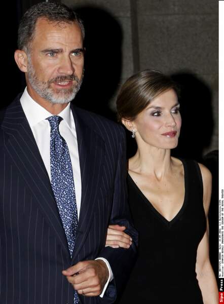 Felipe VI et Letizia d'Espagne arrivent au Teatro Real