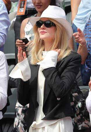 Nicole Kidman radieuse à Roland-Garros, l’actrice a présenté le trophée.