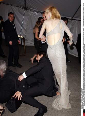 Adrien Brody a bien failli renverser Nicole Kidman au Met Gala, en 2003