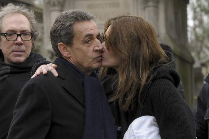 Carla Bruni et Nicolas Sarkozy rendent un dernier hommage à Luc Bondy