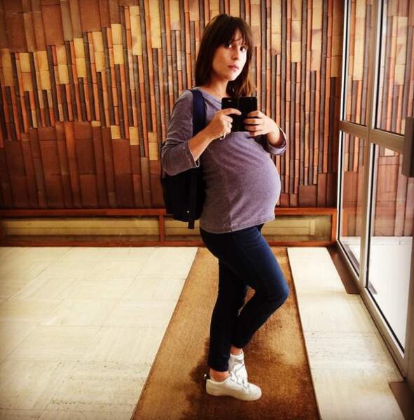 Le jeune actrice de 27 ans Flore Boneaventura est enceinte de plus de 8 mois !