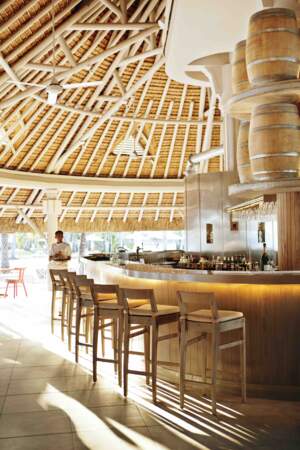 Au LUX* Belle Mare à l'île Mauriceil y a dix restaurants et bars pour combler vos envies. 