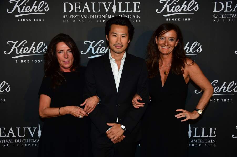 Frédéric Chau entouré de Nathalie Debras et Anne-Gaëlle Kerdranvat 