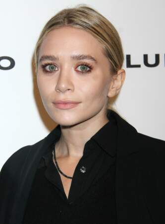 Don’t : les sourcils un peu trop broussailleux de Ashley Olsen