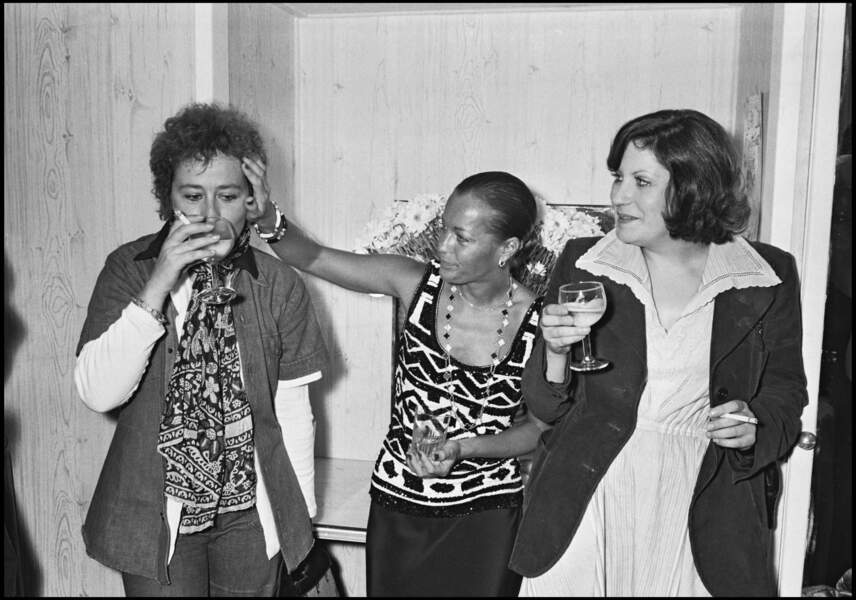 1974. Avec Romy Schneider et Andréa Ferréol en pétroleuses
