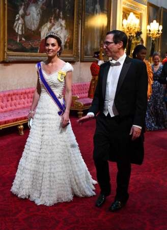 Kate Middleton, rayonnante, lors du dîner royal en l'honneur du couple Trump, à Londres, le 3 juin 2019.