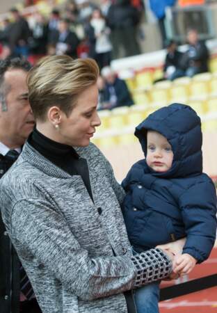 Sous les yeux protecteurs de sa jolie maman, Jacques était ce samedi au Stade Louis II, à Monaco