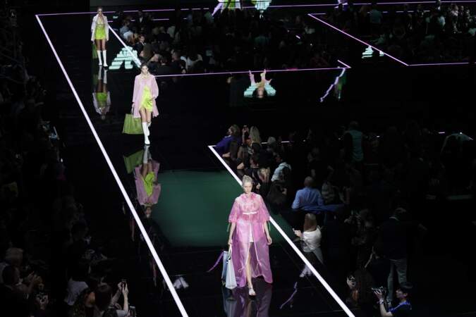 Emporio Armani remplit son podium de pastel, version streetwear 2.0.