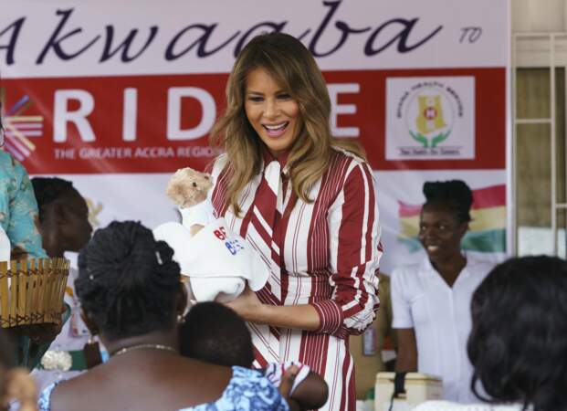 Melania Trump lors de sa visite du Greater Accra Regional Hospital d'Accra, au Ghana, le 2 octobre 2018.