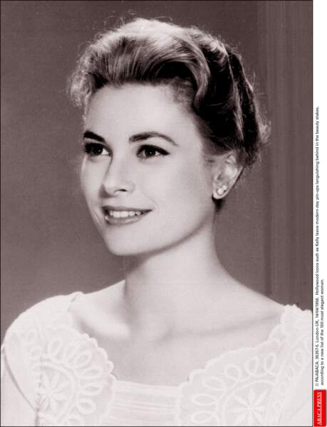 1956 : Grace Kelly, jeune première à Hollywood avec son joli chignon