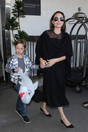Angelina Jolie et son fils Knox, en Juin 2016 à Los Angeles