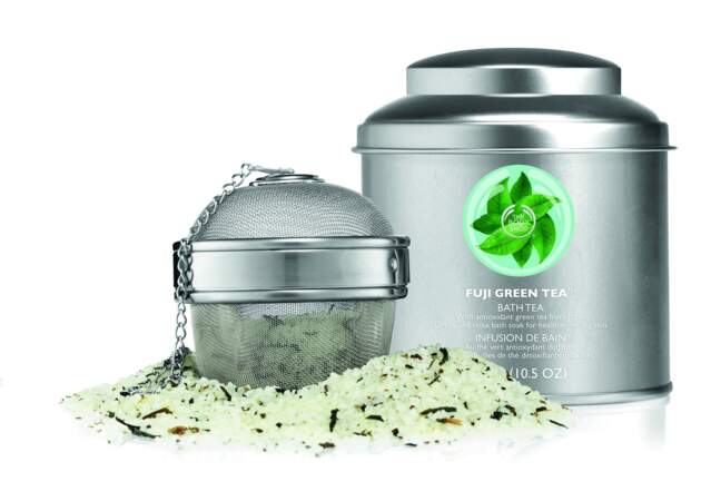 Dans le bain : Purifiante, l'Infusion de Bain Fuji Green Tea, The Body Shop, 16 €
