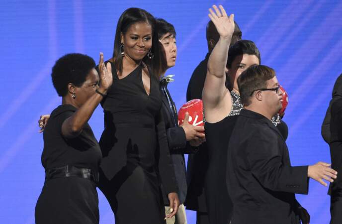 Après un superbe discours, l’ex-First Lady a quitté la scène sous les applaudissement chaleureux de la salle