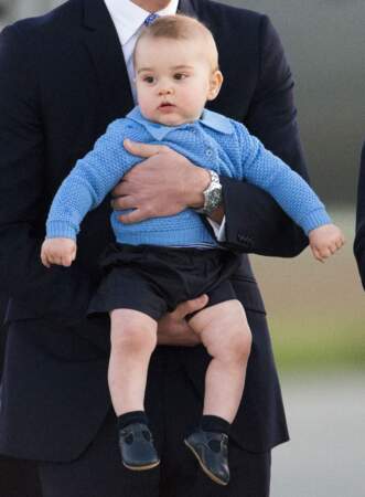 En Australie, le petit prince de neuf mois se plie à la tradition royale : pas de pantalons pour les enfants!