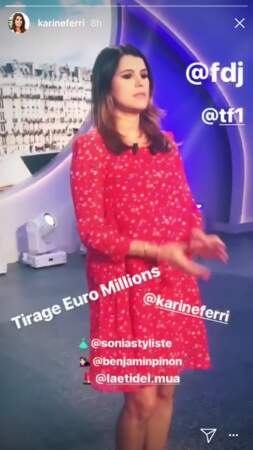 Sur sa story instagram, Karine Ferri remercie sa styliste pour cette jolie robe printanière
