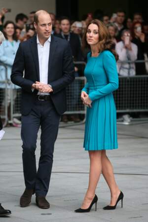 Kate Middleton sérieuse au côté de son prince
