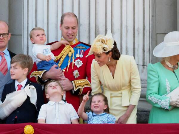 La famille royale au balcon de Buckingham