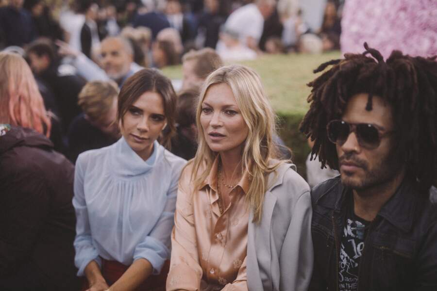 Victoria Bckham se joint à Kate Moss et Lenny Kravitz en front row du défilé Dior Homme parisien.